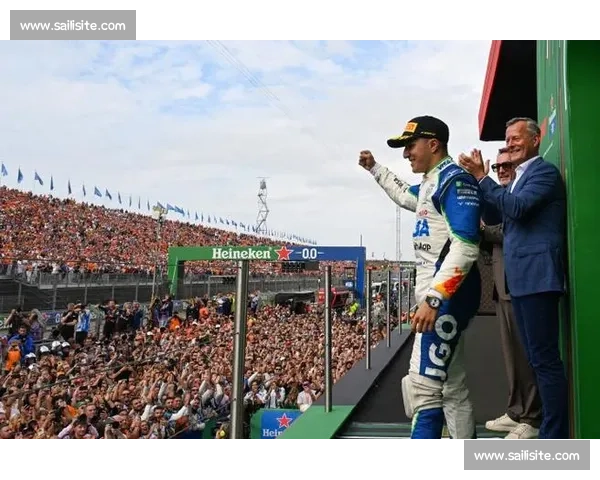 基米・安东内利：F1 领奖台的历史性突破
